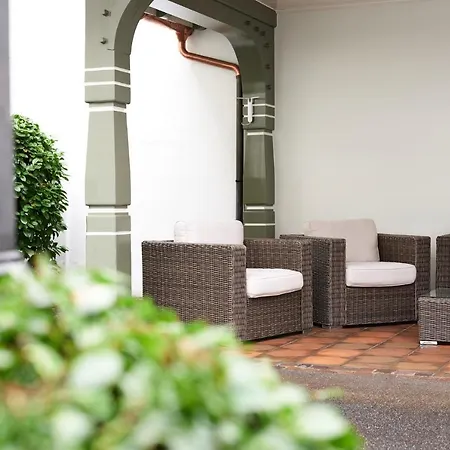 Rochat Hotel 3*